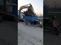 Thought it was unloading, turned out it was un-vehicling 😂