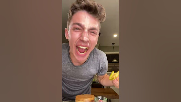 Zkouším podivná komba jídla