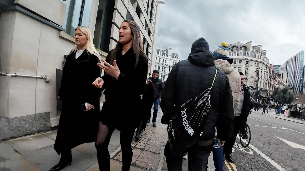 LONDON Walk from Cannon Street to St George's Circus