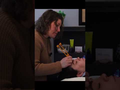 Perfectionist eyebrow ASMR #asmr