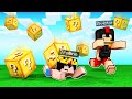 MINECRAFT pero CAEN LUCKY BLOCKS del CIELO 😱 ¿SOBREVIVIREMOS en MINECRAFT? (eltrollino)