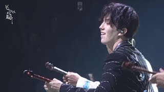 [Fancam] Dombra Show Time！So Sweet！ - 迪玛希Dimash Димаш ,10/12/2019 Arnau Tour@New York City