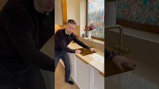 Посмотри как выглядит идеальная мокрая зона на кухне #дизайнинтерьера #москва #кухняназаказ