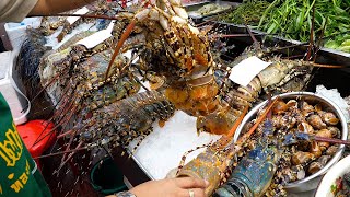 Thai food, seasonal lobster and grilled shrimp - Thai street food