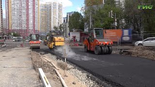 В Рамках Реконструкции Улицы Xxii Партсъезда Активными Темпами Укладывают Асфальт