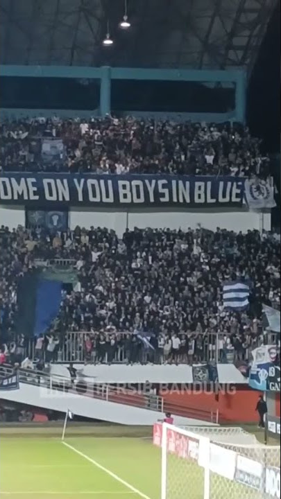 CHANT WE WILL STAY BEHIND YOU PERSIB BERGEMA DI MAGUWOHARJO #shorts #kuburanband #bobotoh
