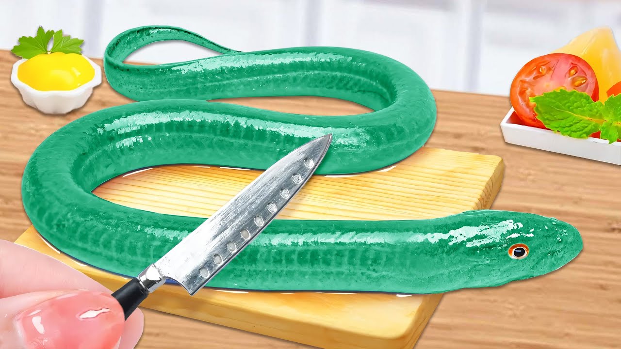 ¡Mini Sushi de Anguila a la Parrilla! 😍 Sabor Japonés en una Cocina Adorable ✨🔥 💜 Mini Cake Rainbow