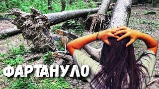 видео: Затряслись руки, когда в корнях под деревом нашла это. Обнаружила в лесу находки с металлоискателем. картинка: Затряслись руки, когда в корнях под деревом нашла это. Обнаружила в лесу находки с металлоискателем.