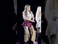 LISA DANCING TO EARTHQUAKE BY JISOO Deadlineworldtour BLACKPINK Chicago