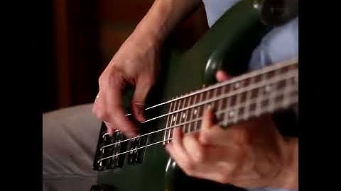 This is the best Metallica bass riff. Fight me