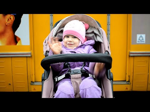Videó: Hogyan közlekedjünk New Yorkban busszal