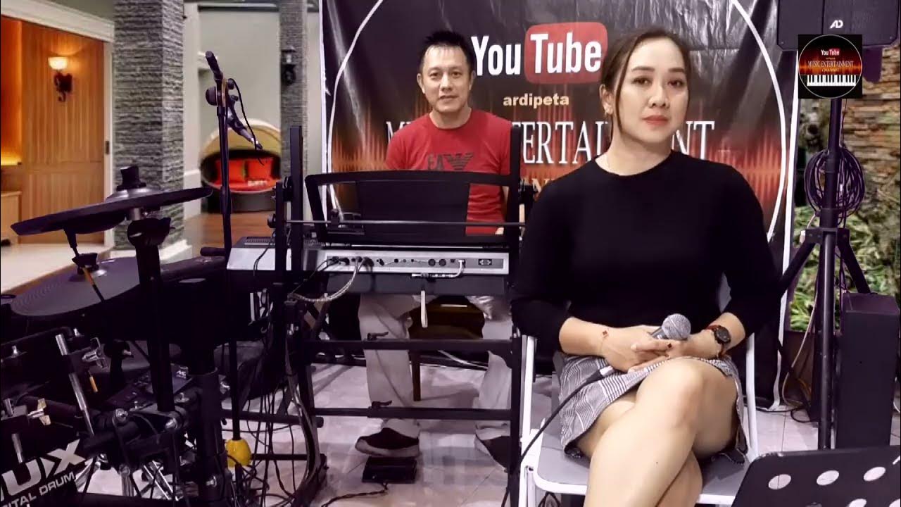 Cobalah untuk mengerti - Obbie Mesakh(cover Lisa Maria) Cobalah untuk mengerti - Obbie Mesakh(cover Lisa Maria)