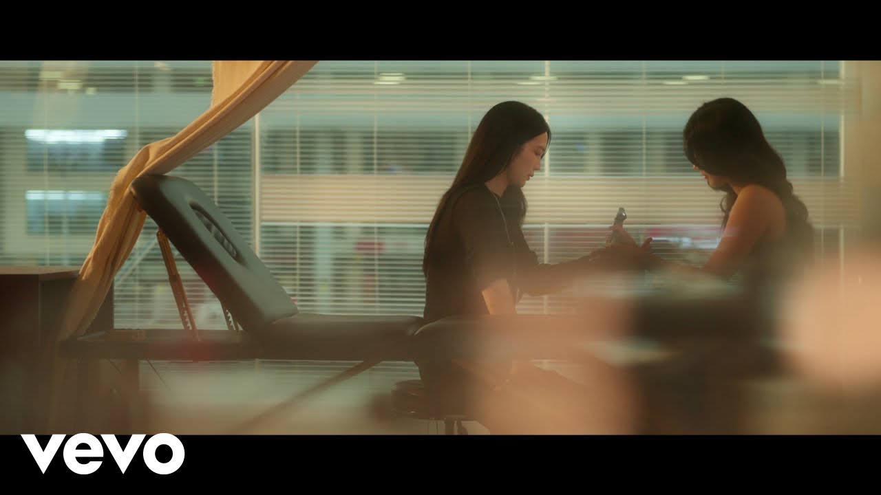 Elva Suyan - 你更爱你自己 (Official Music Video)