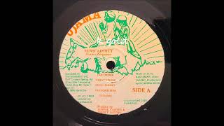 Horace Ferguson - Sensi Addict - Ujama LP - 1987 - YouTube