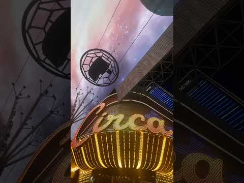 MANDALAY BAY RESORT & CASINO - Resort King Strip View - Las Vegas, Nevada