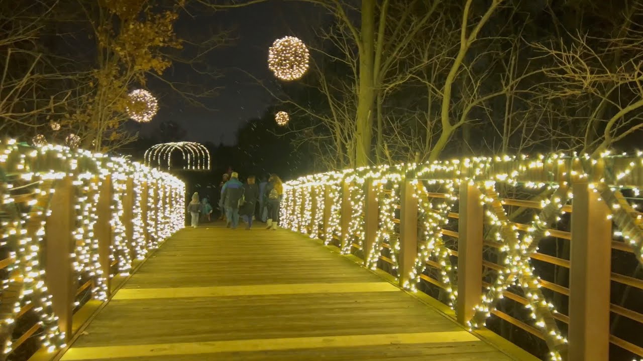 Walk Through of a 100,000+ Holiday Light Display at NJ’s Largest Winter Wonderland in Edison, NJ