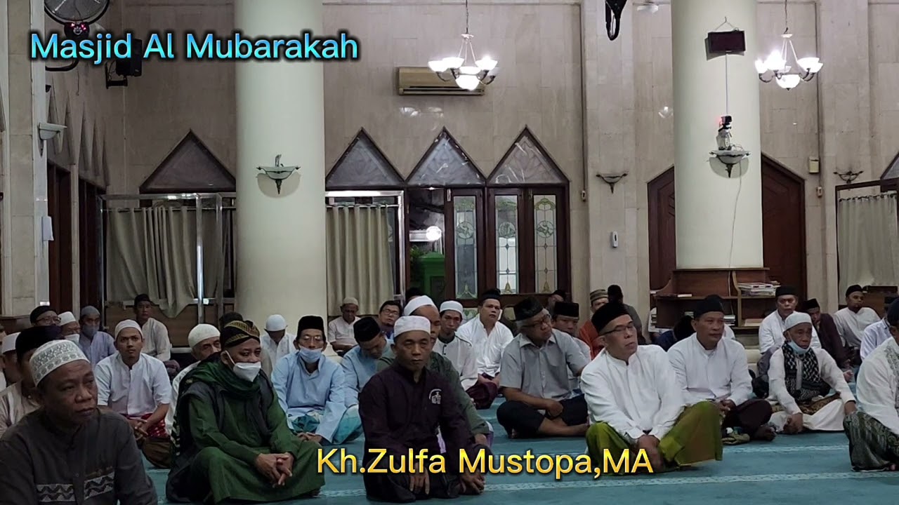 KH.ZULFA MUSTOFA,MA  BERSYUKUR ADA DUA