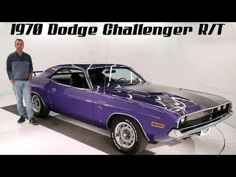 1970-dodge-challenger-r/t-for-sale-at-volo-auto-museum-(v18667)