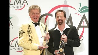 39th CMA Awards (2005) : Song of the Year : Whiskey Lullaby - Bill Anderson & Jon Randall