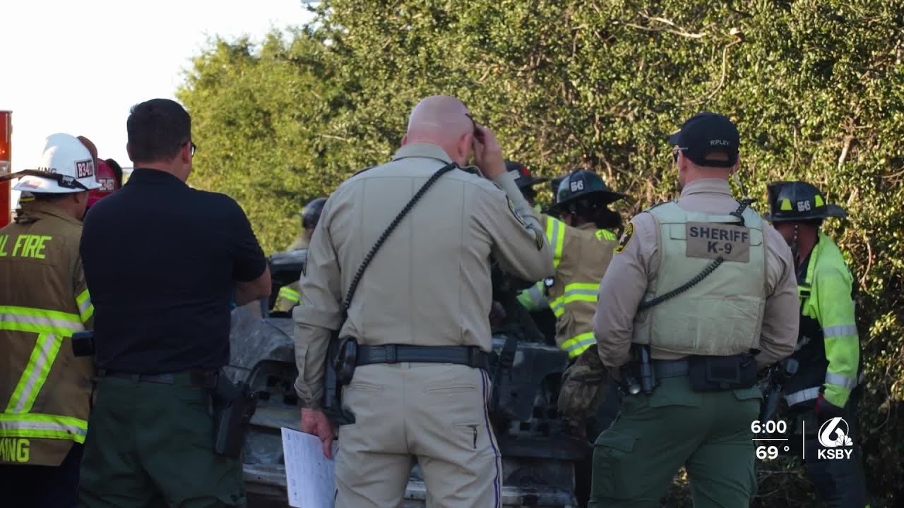 Two people killed in fiery crash, traffic backed up on Hwy 101 - YouTube