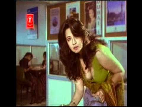 Moon Moon Sen downblouse in Kannada movie