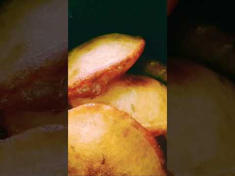 নরম তুলতুলে ফুলকো পোয়া পিঠা/তেলের পিঠা রেসিপি/মিষ্টি পিঠা /poa/pua pitha.teler pitha.#shorts #short