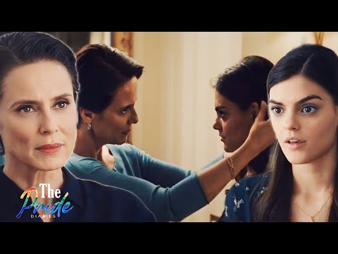 She admires her boss who comes to her with an Unusual Proposal| Beatrice&Sofia “Gay Tension Moments”