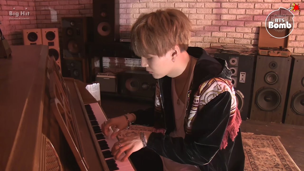 BANGTAN BOMB] 'WINGS' Short Film Special - Love (SUGA's Playing the piano) - BTS (방탄소년단) - YouTube