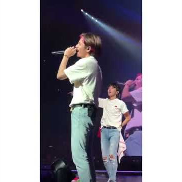 TaeHyung changing notes | BTS V | 김태형 | Love Myself live