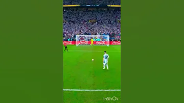 How to Take a Penalty Like Messi 🇦🇷🐐#shorts #football #messi #worldcup