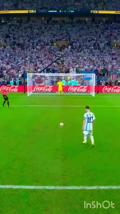 How to Take a Penalty Like Messi 🇦🇷🐐#shorts #football #messi #worldcup
