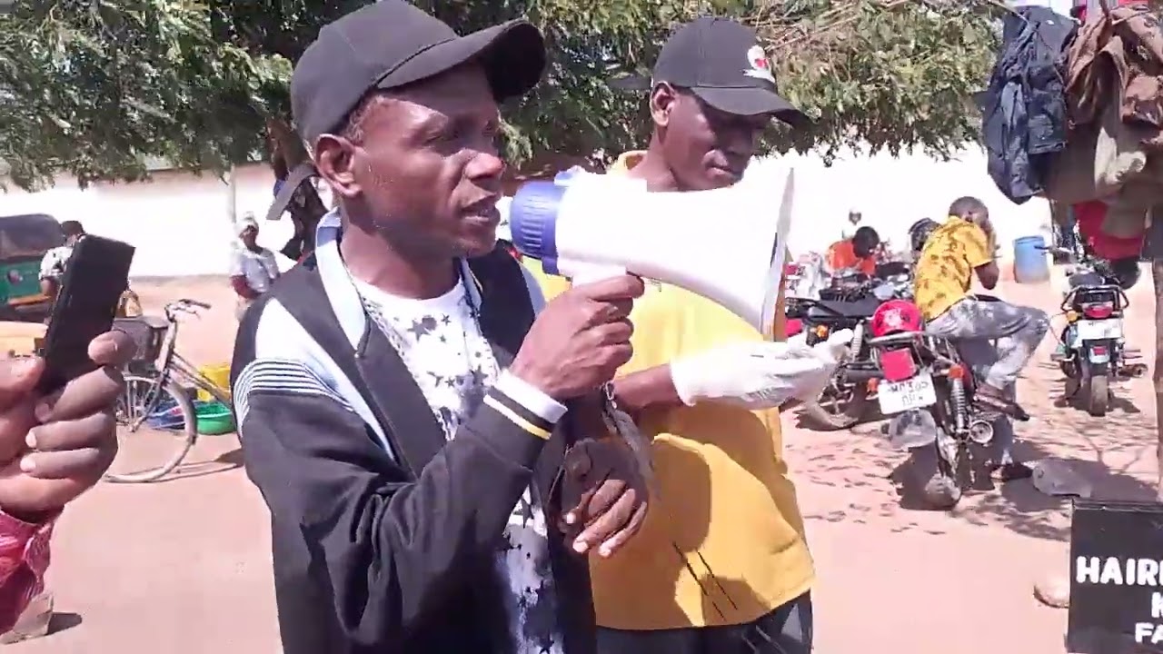 MANISPAA YA MPANDA NA UWAWAMIKA WAKAMILISHA KILELE CHA WIKI YA USAFI LEO KATA YA ILEMBO.