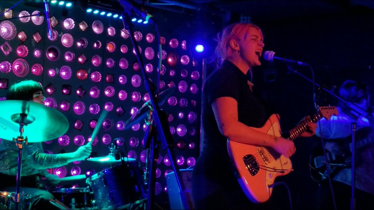 Assista a Trinket live at Baby's All Right - Silver Thread (Live) no YouTube Assista a Trinket live at Baby's All Right - Silver Thread (Live) no YouTube