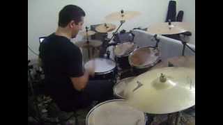 Video thumbnail of "Gloria a Deus nas alturas - Com. Shalom - (Drum Cover)"