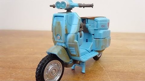 transformer movie 5 Vespa the last knight premier deluxe autobots sqweeks scooter #imalidotcom