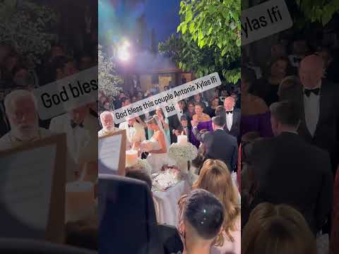 Ο γάμος της χρονιάς: Ο Αντώνης Ξυλάς και η Ιφιγένεια Πρωτονοτάριου παντρεύτηκαν (5)