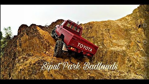 MST CFX LAND CRUISER 70 TRAIL AND CRAWL IN SIPUT PARK BADLANDS