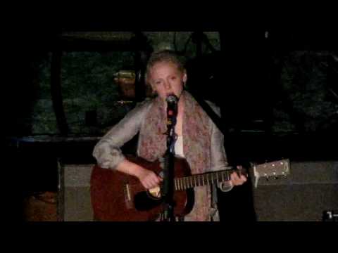 Laura Marling - My manic and I @St. George's Hall ...