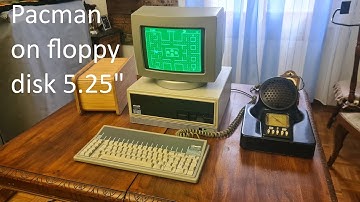 Playing Pacman with a PC Olivetti M24 from 1986