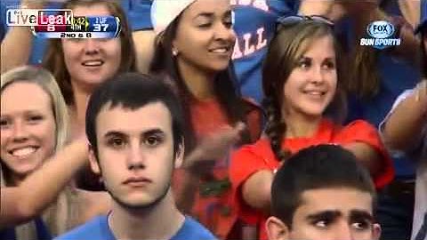 GamethuVN - Gương mặt ma ám bí ẩn trên khán đài