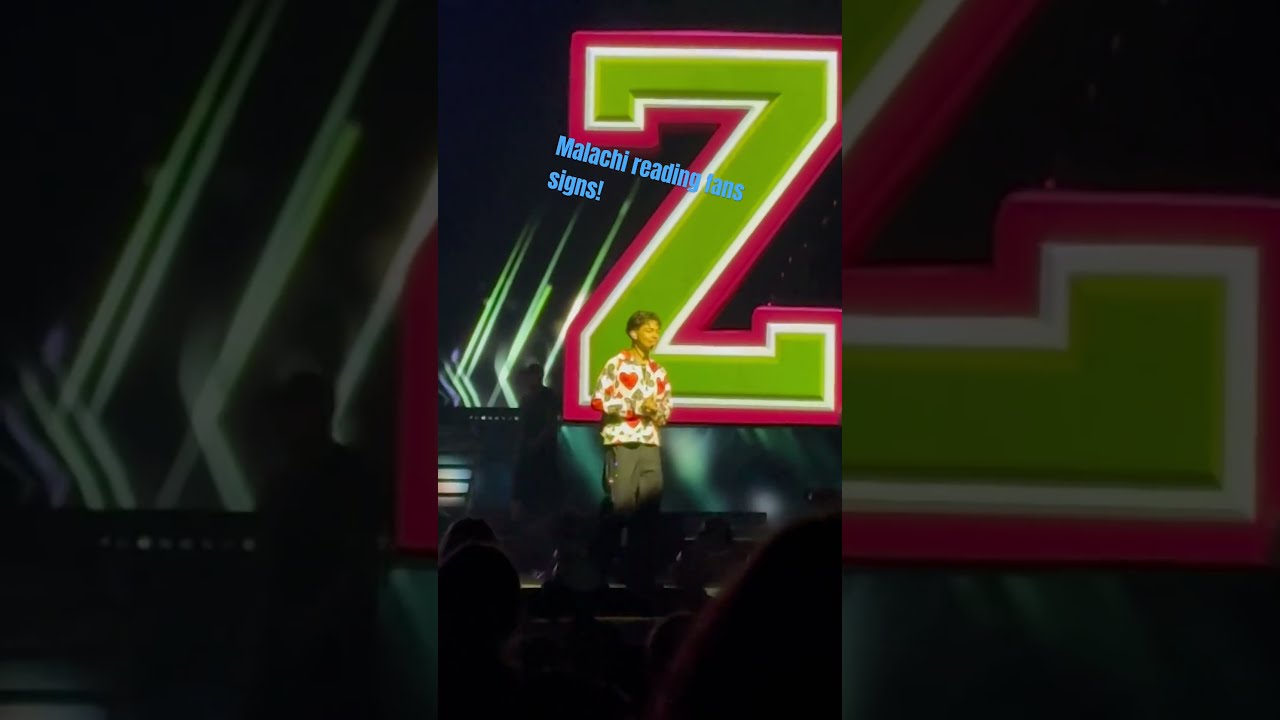 Malachi Reading Some Fans Signs Viral Fun Worldscollide Disney Zombies