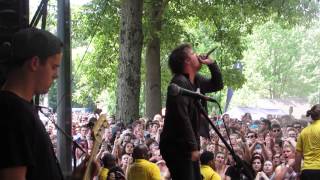 Beartooth - In Between  (from on stage at Warped Tour July 23/15)