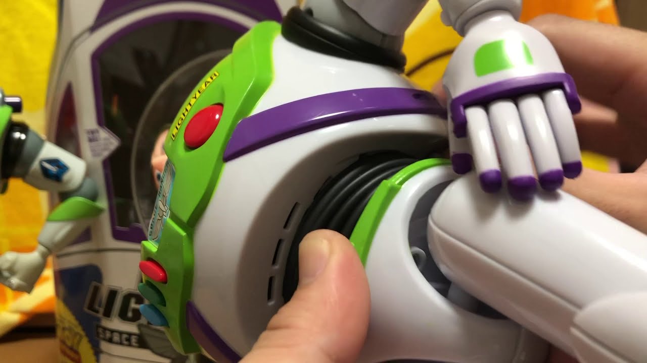 Toy Story Signature Collection Buzz Lightyear Toy Review#18 Toy
