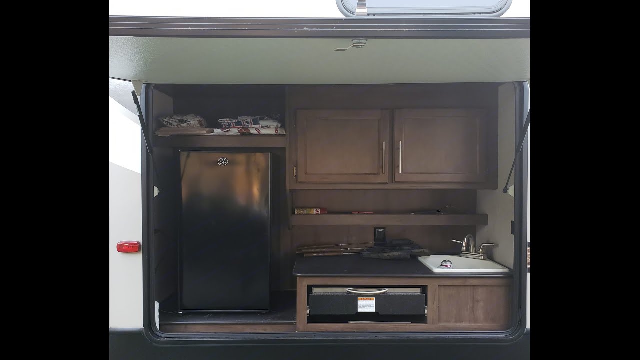 Camper Laundry Room - YouTube
