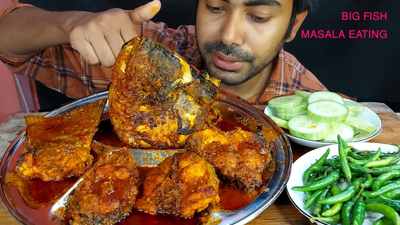 omg!vert big sea fish head masala and fried fish curry spicy gravy salad and green chilli eatingshow