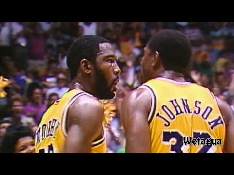 James Worthy (31pts/6rebs/8asts/2stls) vs. Kings (1994) 