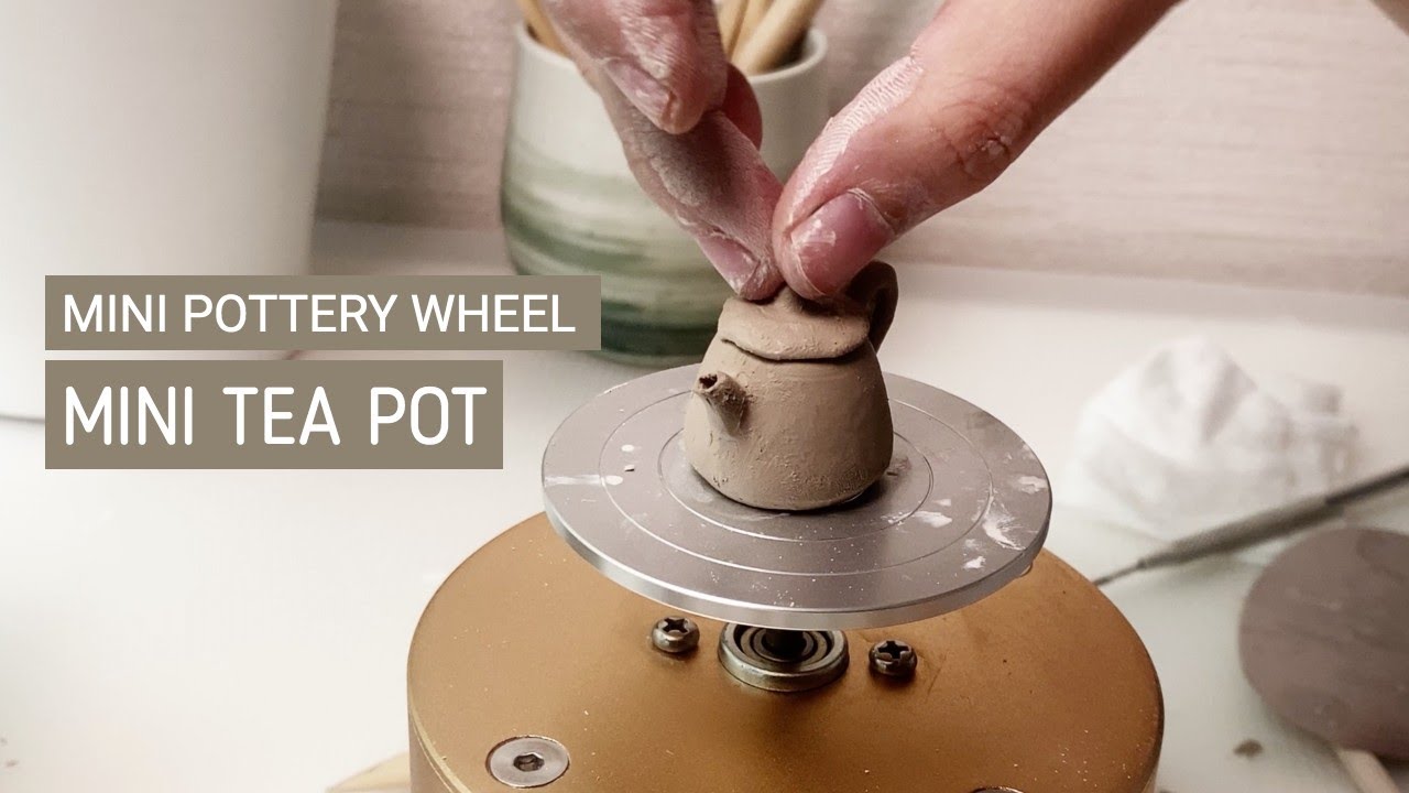 How to make a mini vase on a mini pottery wheel 