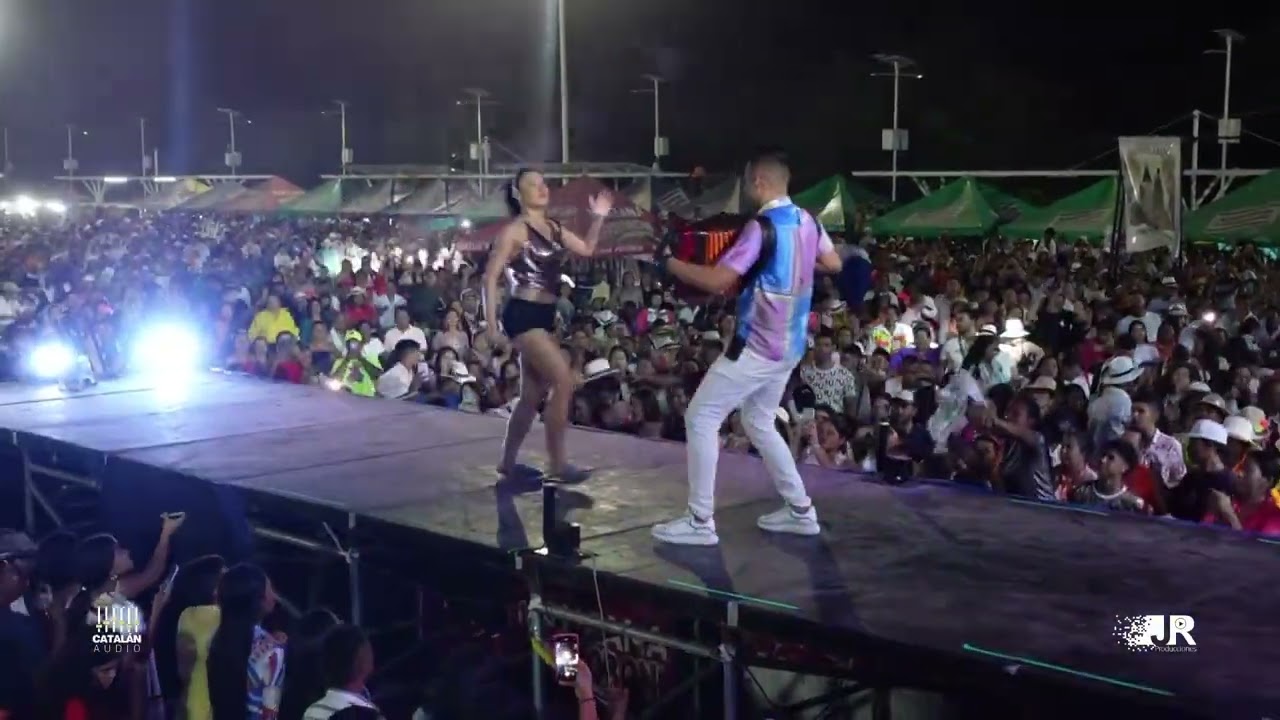 Mosaico Carnavales El Comelón-Caray-Mi Compadre Se Cayó Ana Del Castillo En Becerril