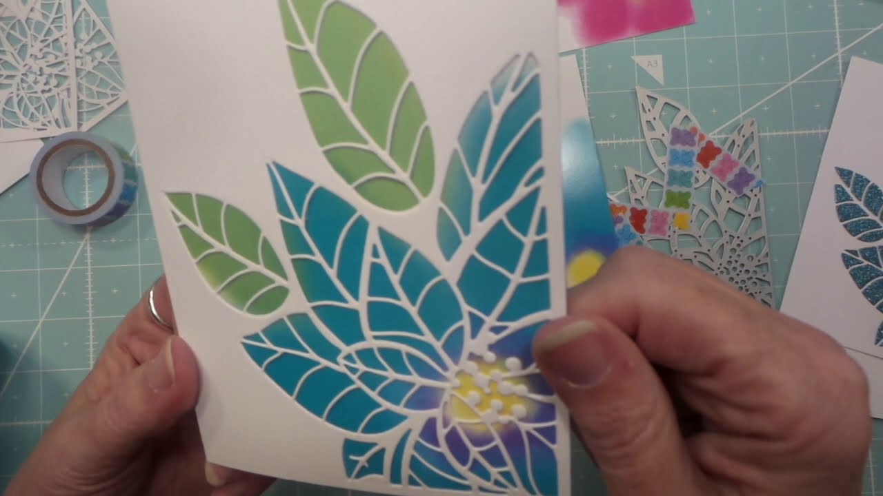Watch me Make My Christmas Card: Tim Holtz Poinsettia Die & Ken Oliver Color Burst Inks