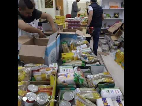 اللجنة المحلية في قرية عين رافة غرب القدس المحتلة تجهز طرودا غذائية لتوزيعها على المحتاجين